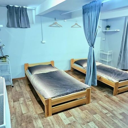 Simple Apartment Near Hockey & Football Arena Bratislava Exterior photo